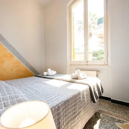 Casa Eva - Centralissima Sul Porto Di Appartement Rapallo